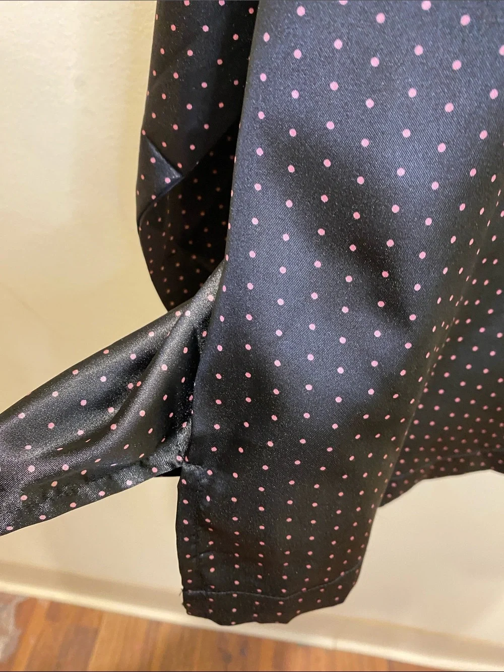 Intimates Liz Banks  Black Polka Dot Button-Up Shirt with Pink Trimpagama Top